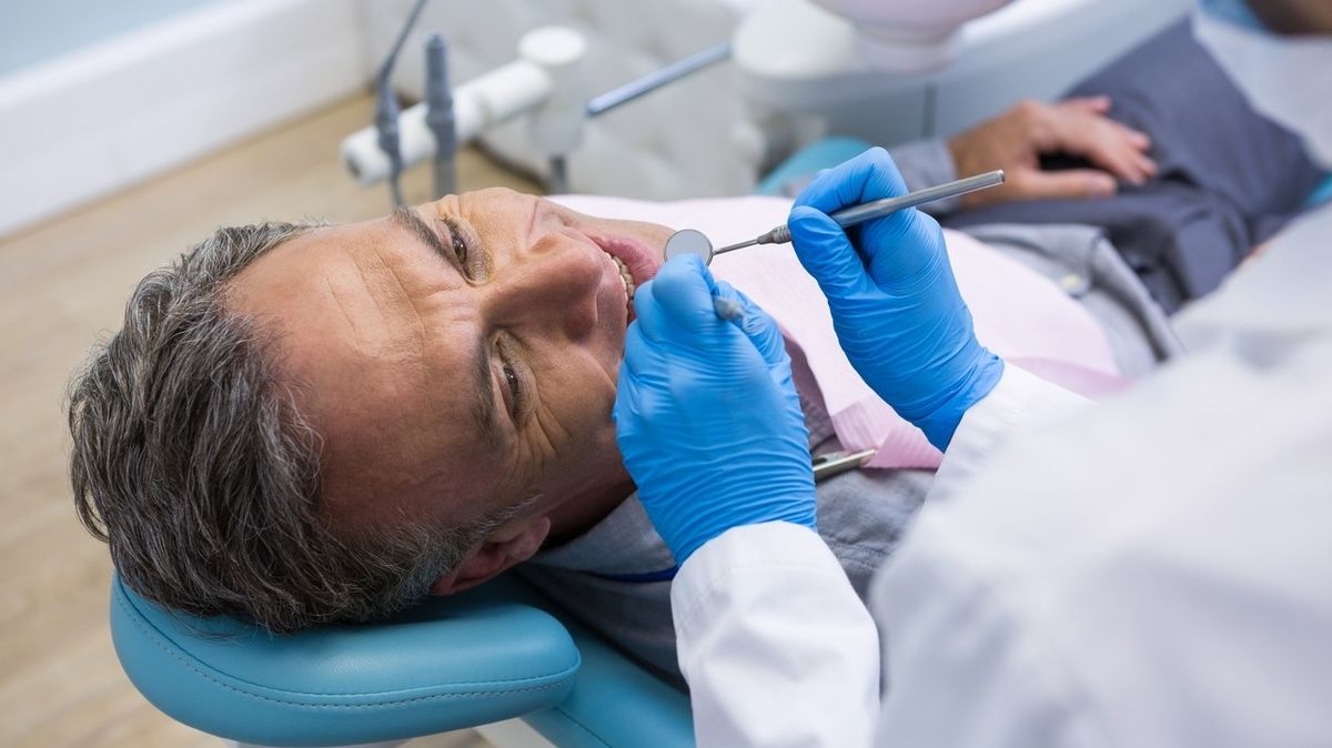 Návštěva u zubaře není jen o chrupu, ale také onkologické prevenci